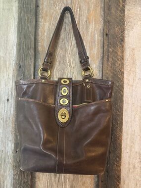 Coach Lily Legacy 13757 Turn Lock Shoulder Bag Handbag Brown Leather Crossbody